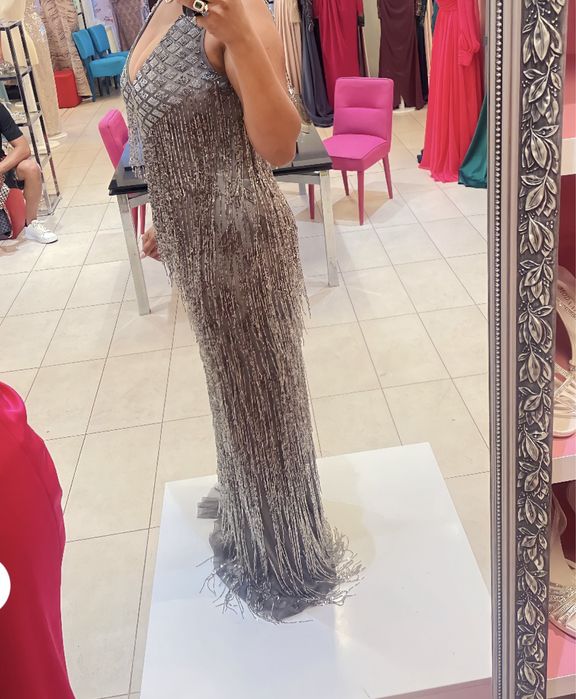 Rochie noua impecabila .