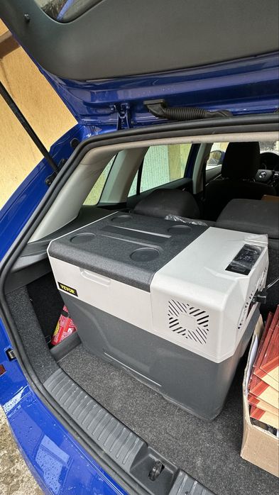 Къмпинг хладилник VEVOR 40L / 12v-24v-220v/ Компресор / Bluetooth