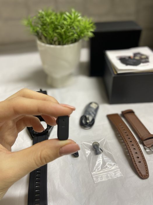 Смарт часовник GT5 + Безжични слушалки – идеалният комплект!