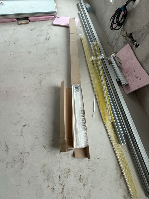 Profil PVC cu plasa  si banda etansare fereastra