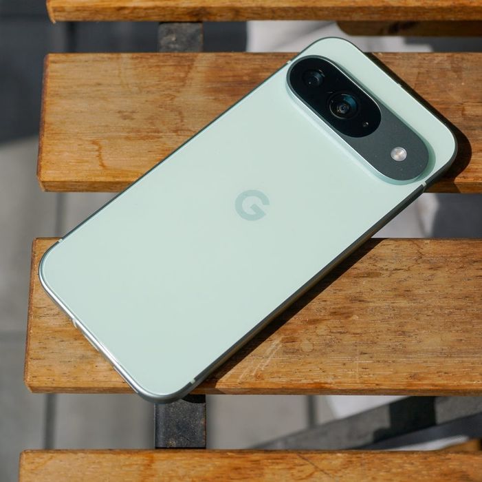 Google Pixel 9 white