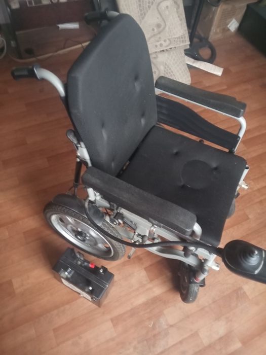 Коляска на аккумуляторе