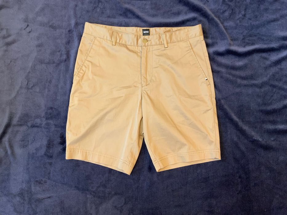 Hugo Boss-оригинални къси панталони размер s