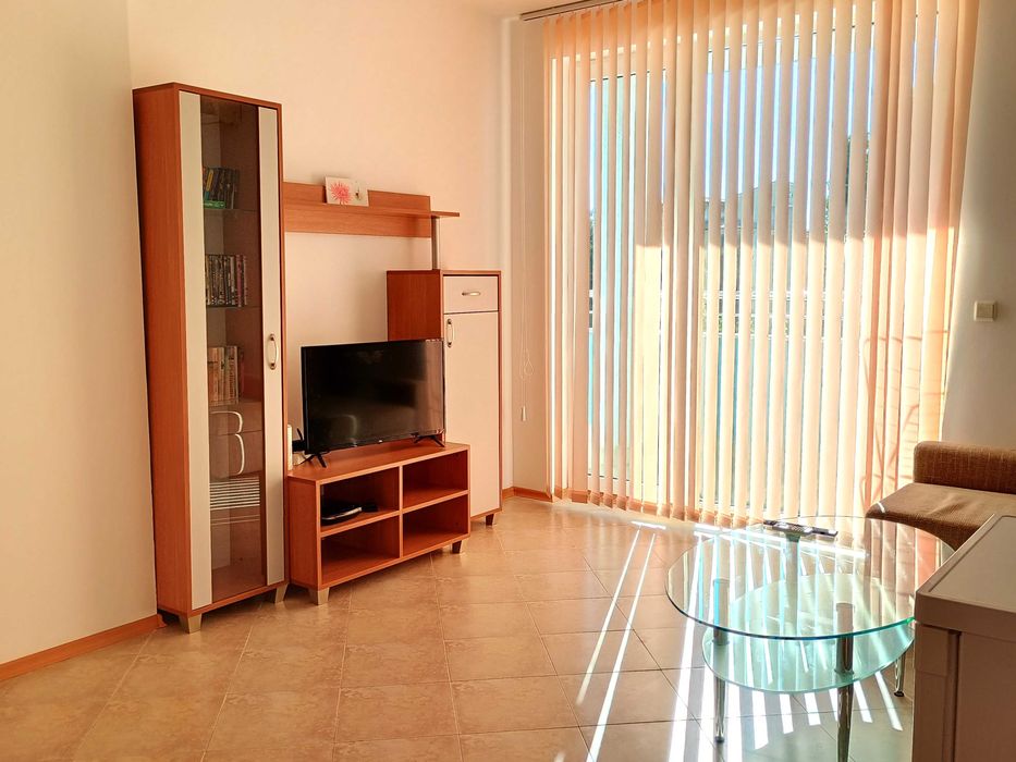 Дава се под наем Тристаен апартамент в к.к. Слънчев бряг - 96 кв.м за 347.82 € - Снимка #7