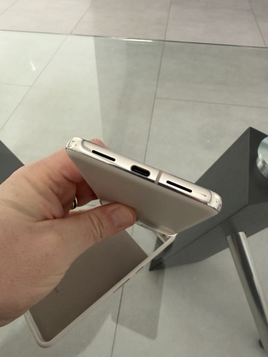 Google Pixel 8 Pro porcelain 256GB / 12GB RAM • ca NOU • neverlocked