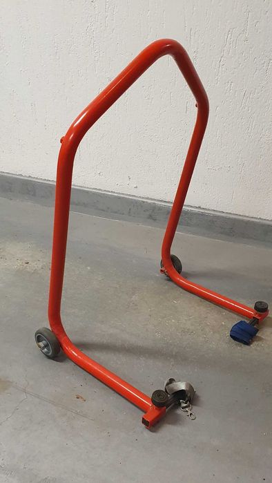 Универсална задна стойка за мотор