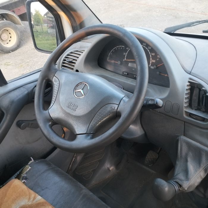 Vând Mercedes sprinter