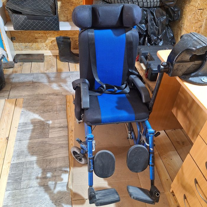 Коляска инвалидная