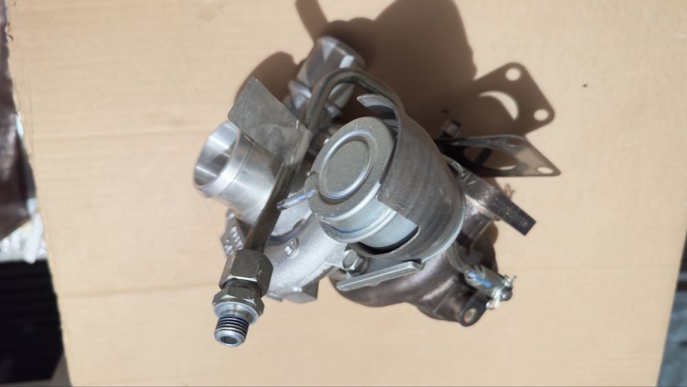 Turbosuflanta Iveco Case IH New Holland 3.4 /  Turbina 49335-54200