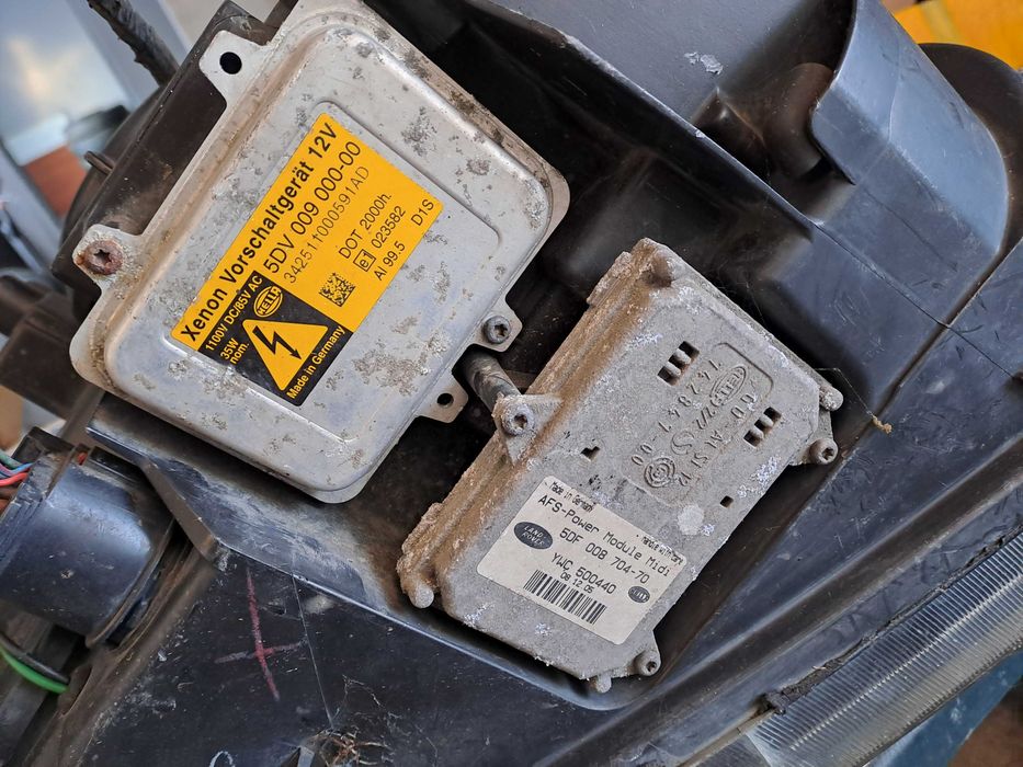 Far stanga dreapta Faruri Land Rover Range Rover L332 cu Xenon Adaptiv