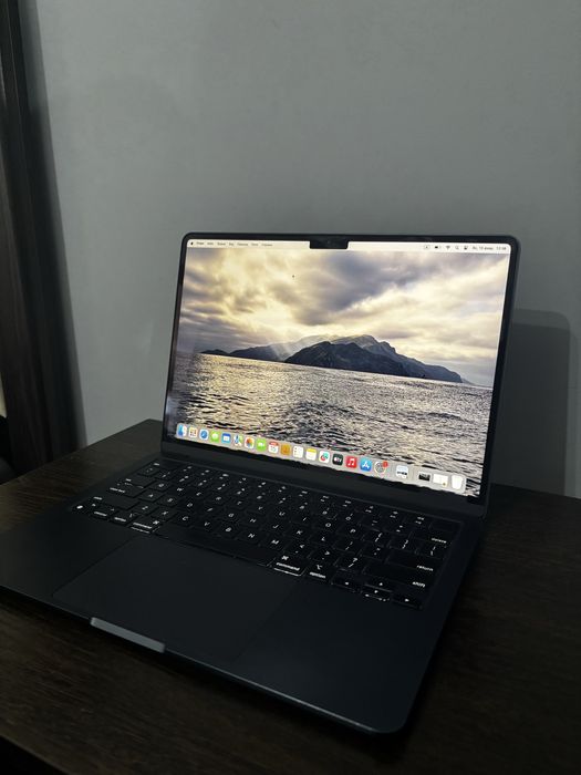 Macbook air m2 256