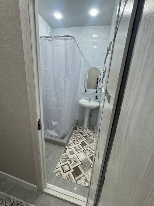 Ижарага, 1 каватда, 2-хоналик, янги евро ремонт. Без комиссии. 
Учтепа