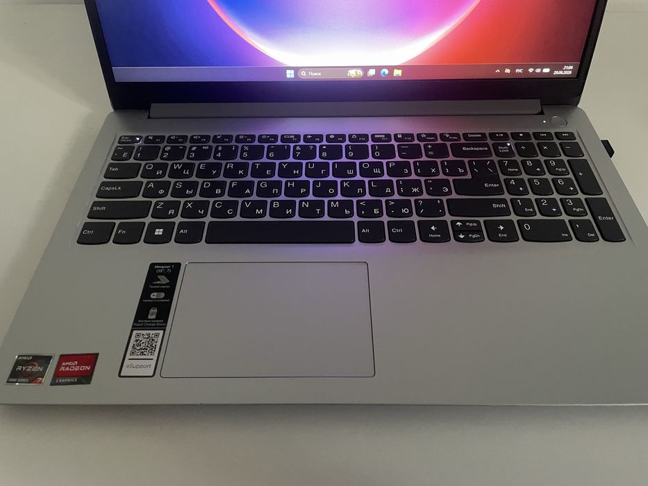 Lenovo ideapad 1