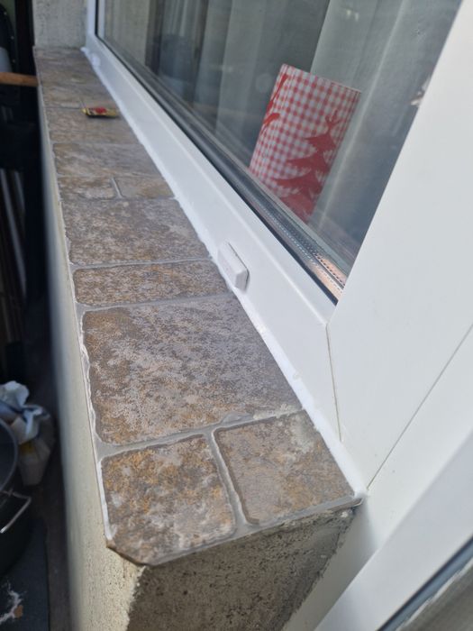 Reglaj termopane, reparații casnice,întreținere grădină si curte,zugravit,renovat mese din lemn,dat  cu silicon si acril