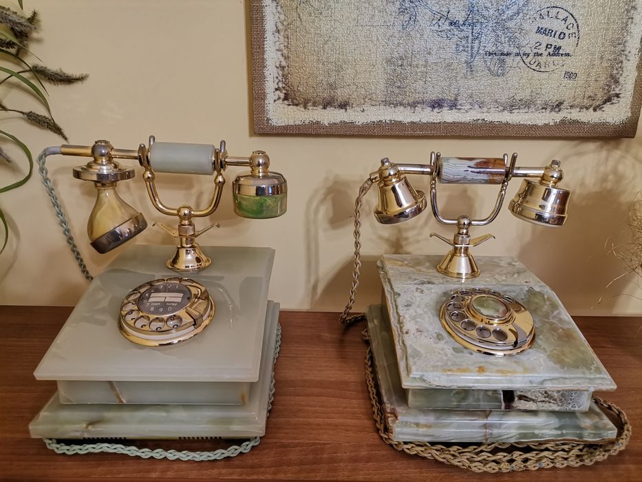 Старинен ретро домашен телефон POST DFeAp 302 от бронз и мрамор