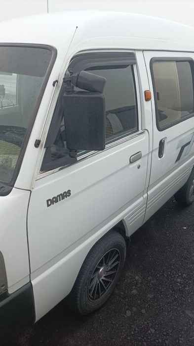 Дамас сотилади..