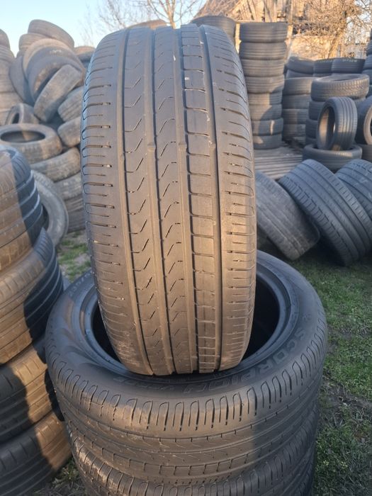 Vand set anvelope 235 55 19 pireli de vara bune