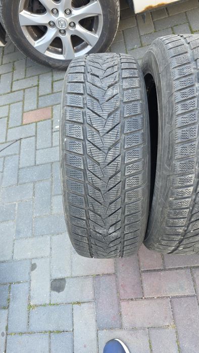 Anvelope iarna 215 60 17