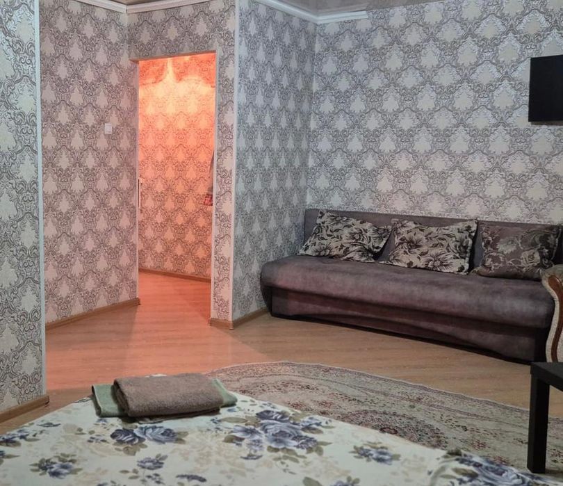 Сдам 1 квартиру в центре города;