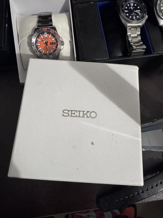 Продавам Seiko ,,Baby Monster orange ,,