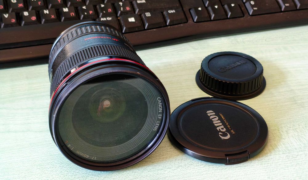 Продавам Професионален обектив Canon EF 17-40 mm f/4L USM