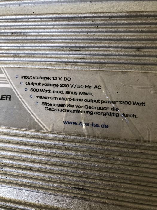 Invertor curent auto