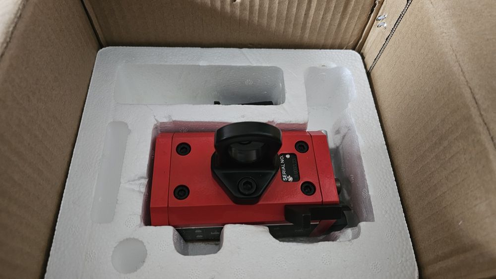 Eclipse Ultralift LM0125 е мощен магнитен повдигач магнит 125кг