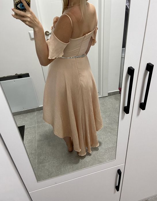 Рокля с бляскав ефект размер 36