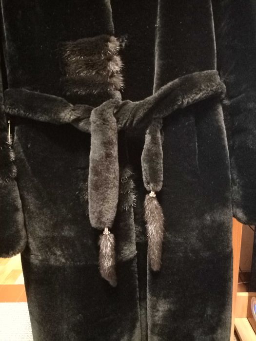 продам шубу зимнюю