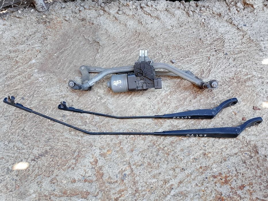 Peugeot Пежо 207 моторче механизъм предни чистачки рамо рамена