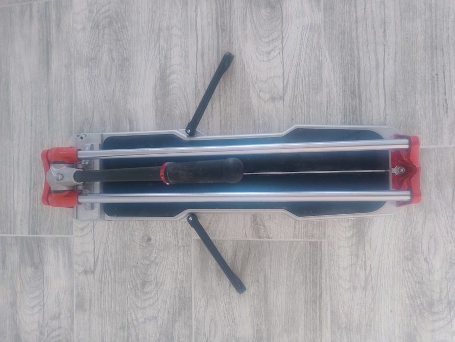 Mașina tăiat gresie Rubi Magnet