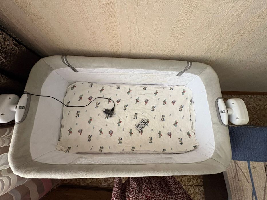 Манеж . Ходунок