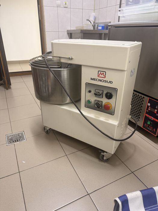 De vânzare malaxor profesional MECNOSUD IM25DS – 25 kg