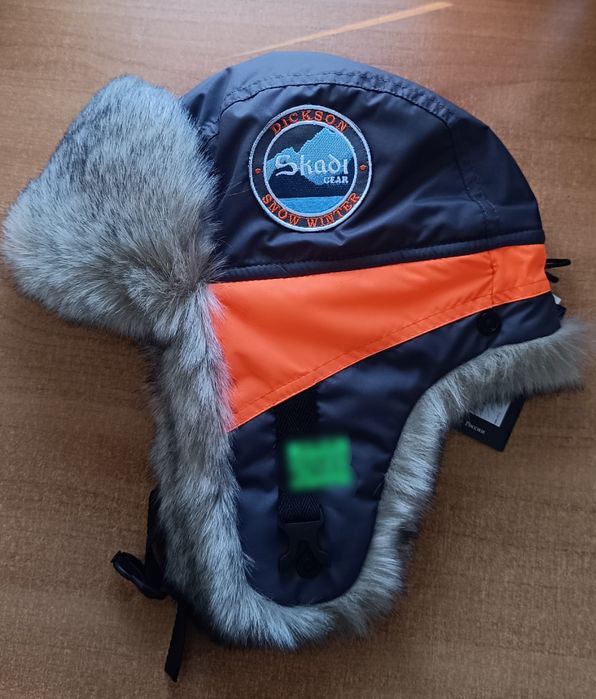 Продам зимние шапки