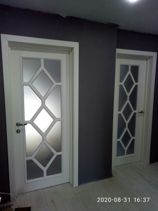 Установка межкомнатных дверей