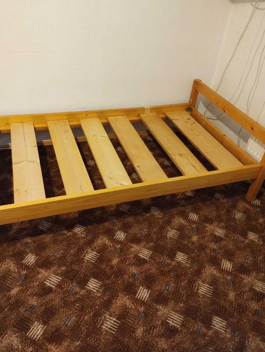 Pat lemn cu saltea o persoană 2 bucăți