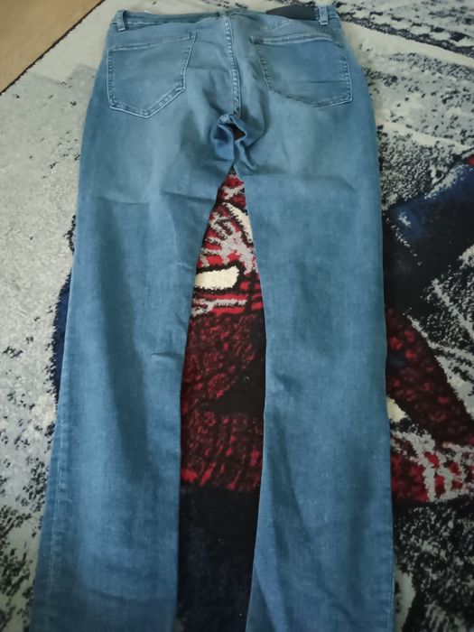 Дънки Зара размер 42