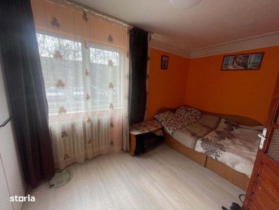 Apartament 2 camere, Craiovita - zona Materna
