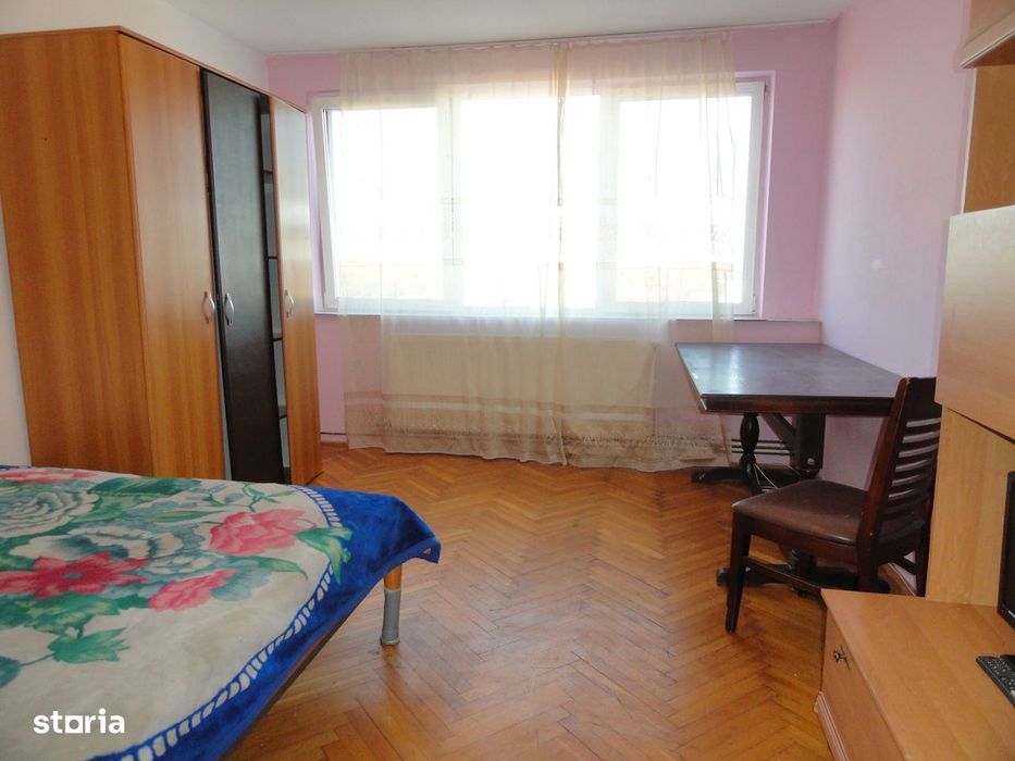 Apartament 2 camere decomandat, etaj intermediar, zona Romanilor — fotografia 1