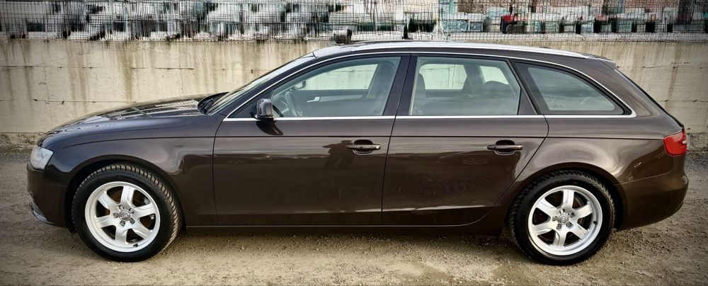 Audi A4 2.0D Facelift 2012 LED Mocha Brown
