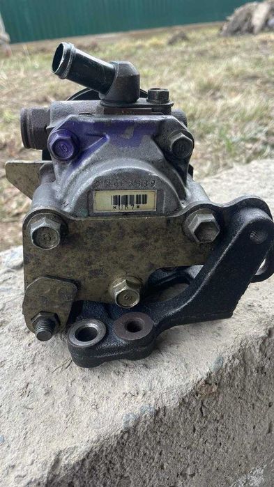 Гур насос на Carina E