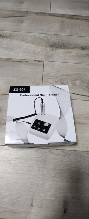 Продавам всичко необходимо за маникюр/изграждане.