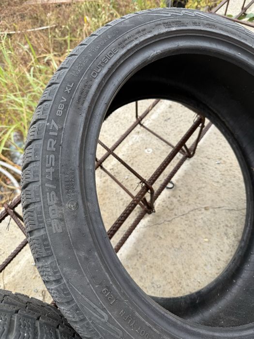 Anvelope Iarna 205/45 R 17