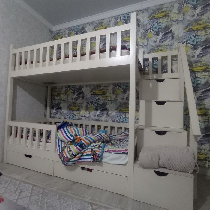 Кровать двухэтажный