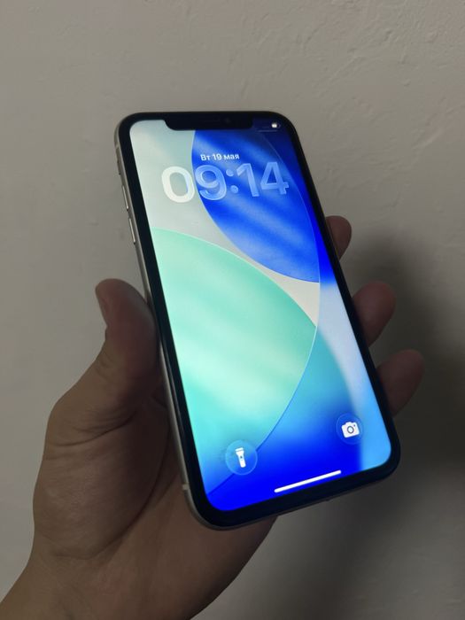 Продам iphone 11 64 gb