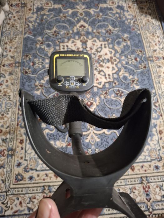 Продам металлоискатель