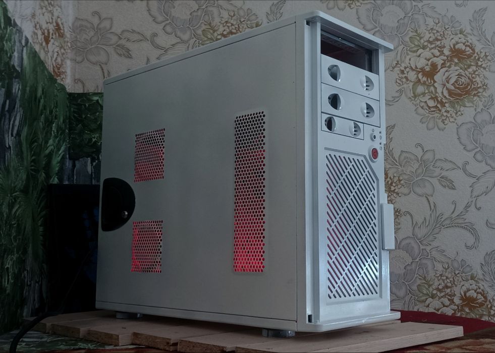 Продам комплект компьютер