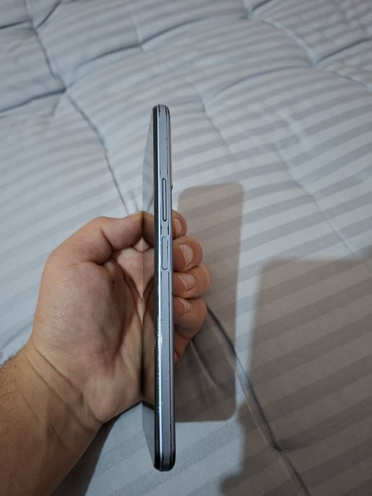 VIVO Y33S 4/128 AMP500