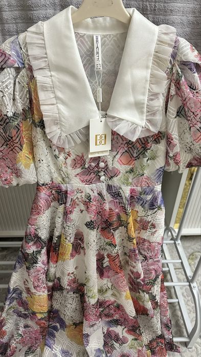 Платья вечерняя новый.