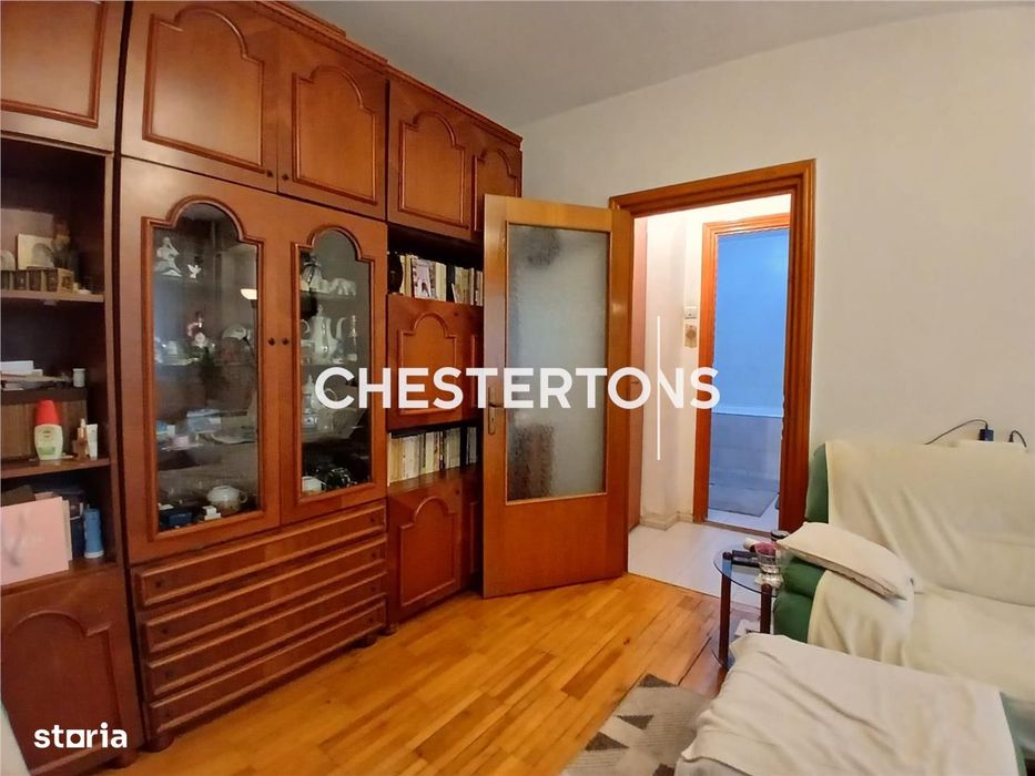 Apartament luminos 4 camere, bloc reabilitat, zona linistita, metrou A